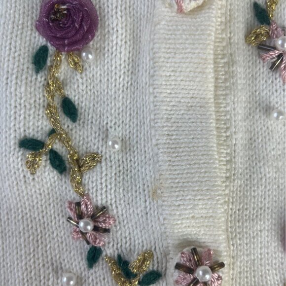 VTN BP Design Christmas Cardigan Sweater Womens Large Cream Embroidered - Picture 13 of 16